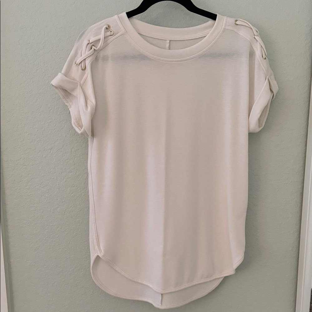Cupio Cream Short Sleeve Tee with Lace-Up Shoulder